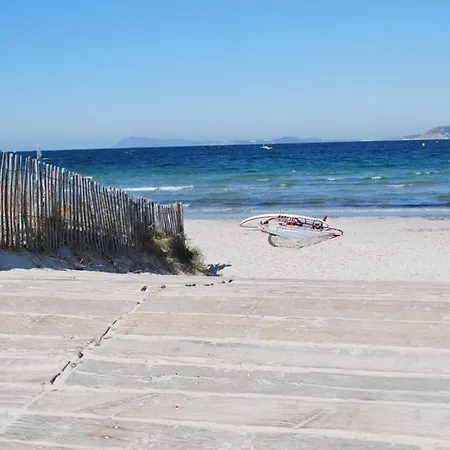 Bel Accès Direct Mer; L'almanarre, * Hyères